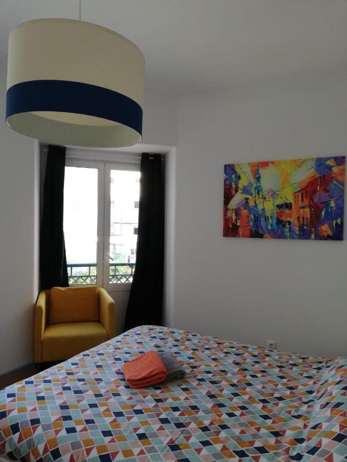 BED&SHOWER Moscavide -Self Check-In Exterior foto