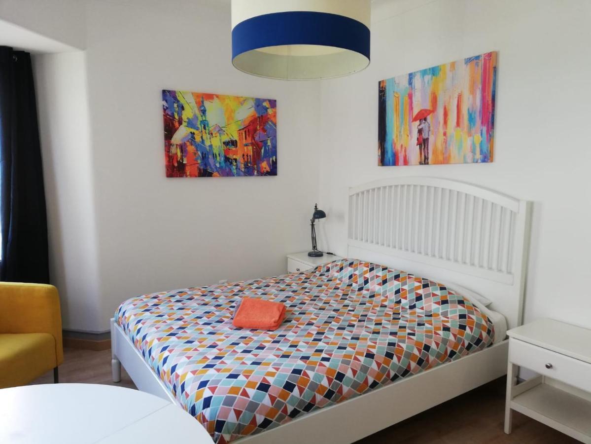 BED&SHOWER Moscavide -Self Check-In Exterior foto