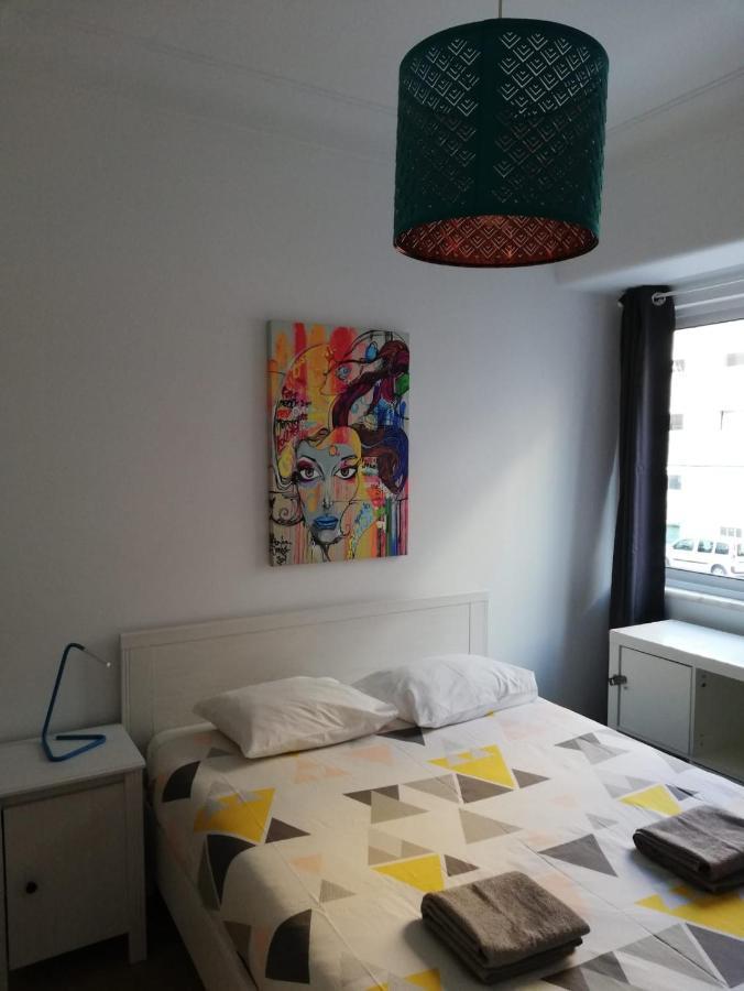 BED&SHOWER Moscavide -Self Check-In Exterior foto