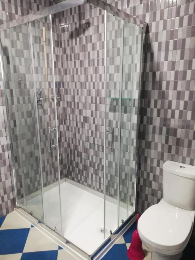 BED&SHOWER Moscavide -Self Check-In Exterior foto